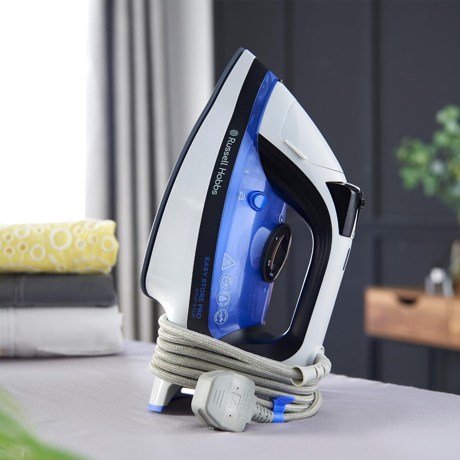 Russell Hobbs Easy Store Pro Wrap & Clip Steam Iron 26730SA - Shopping4Africa