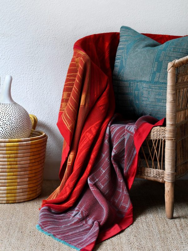 100% Cotton Flamboyant Lounge Throw - Shopping4Africa