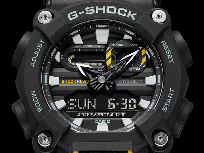 Casio G-Shock Men's 200M - GA-900-1ADR