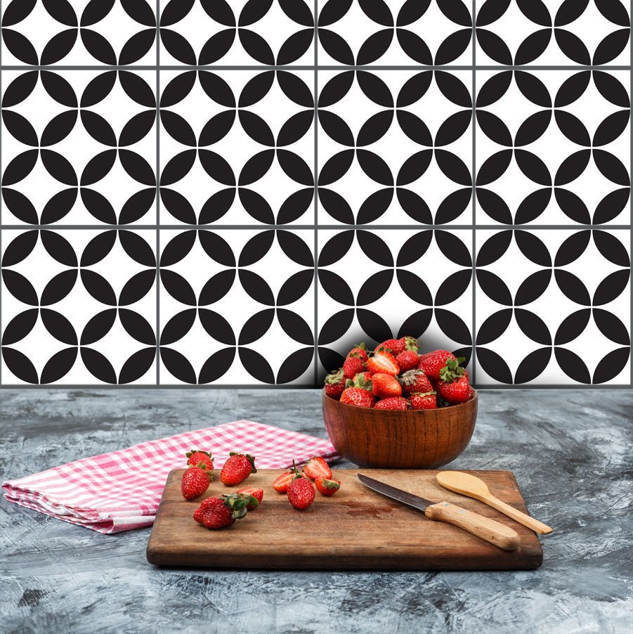 Geometric circles - Black & White Vinyl Tiles - Shopping4Africa