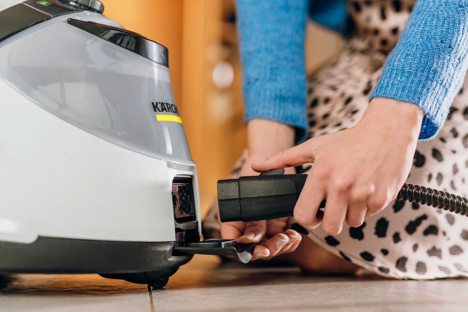 Kärcher SC 5 EasyFix Steam cleaner & Iron - Shopping4Africa