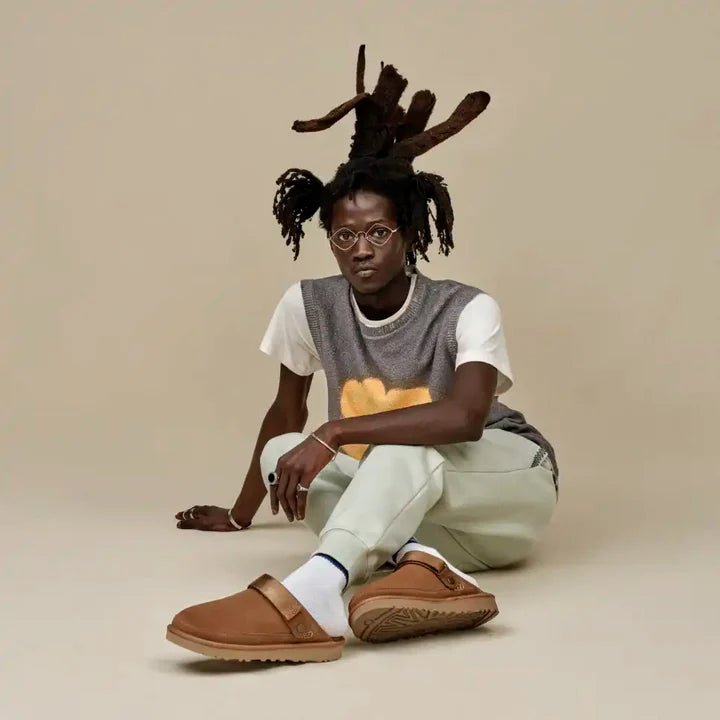 UGG - Men's Goldencoast II Clog Slipper Chestnut - Shopping4Africa