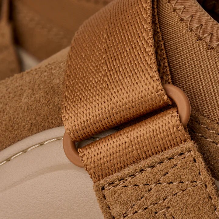 UGG Men's PeakMod Lowcut Chestnut - Shopping4Africa